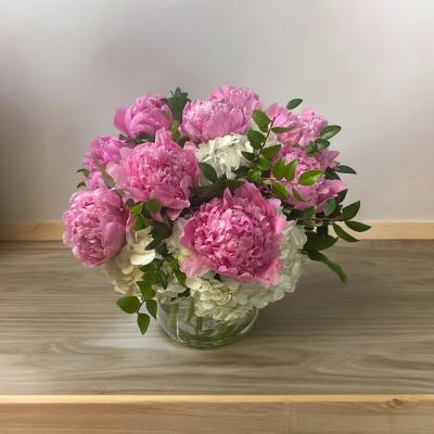 Peony and Hydrangea Arrangement – photo 2