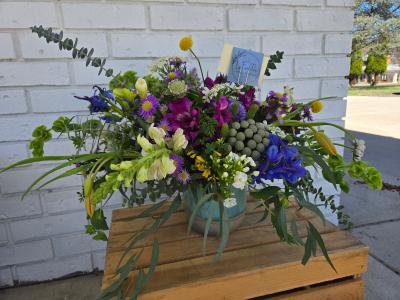 Wildflower Luxe Centerpiece | Premium Seasonal Arrangement by La Fiorella Floral Design – photo 2