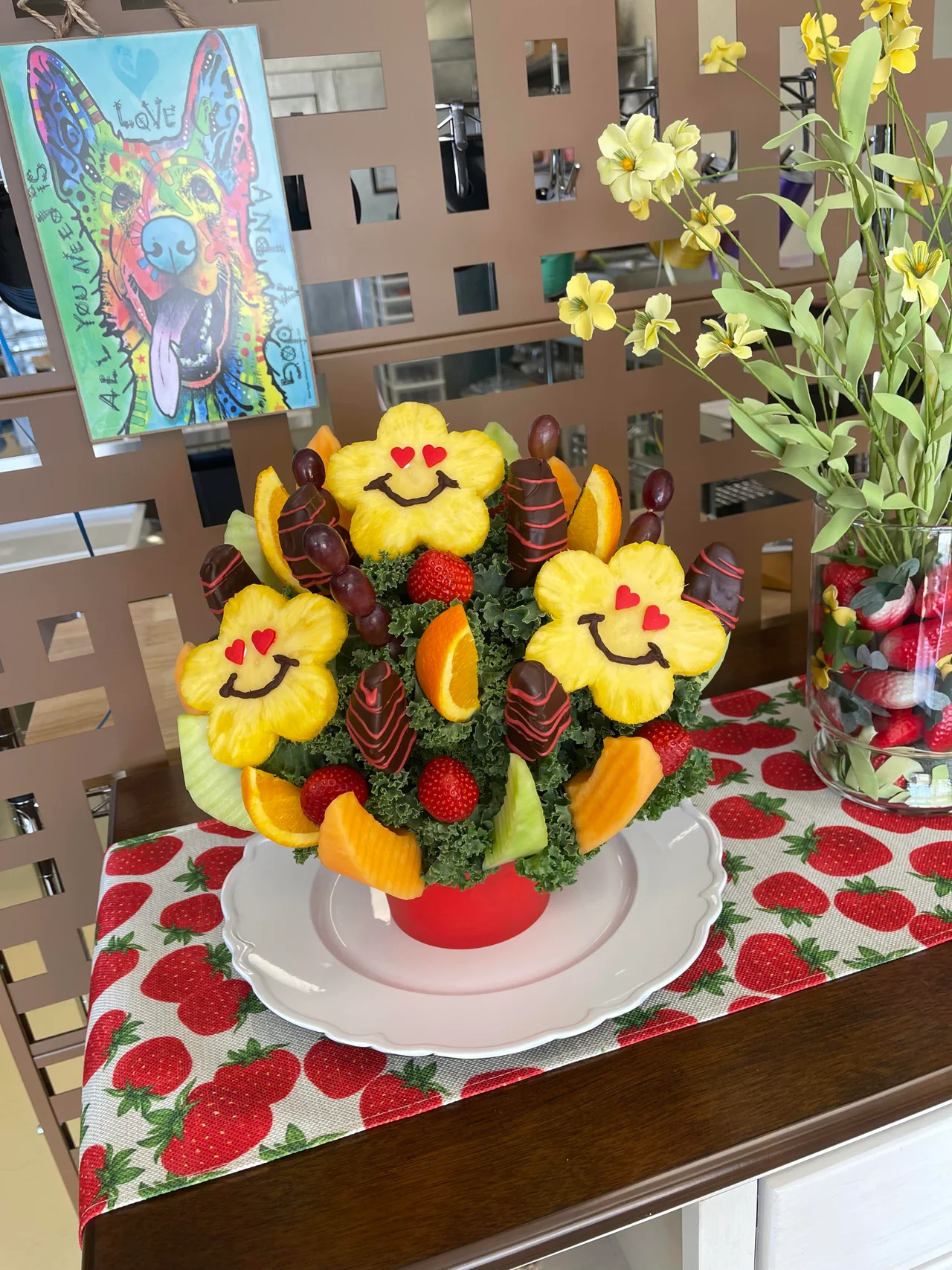 Flagstaff Fruit Creations | Fresh Fruit Arrangements & Chocolate