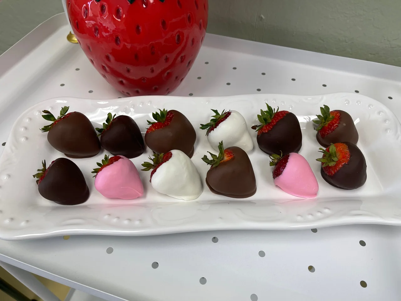Dipped Assorted Strawberries – photo 2