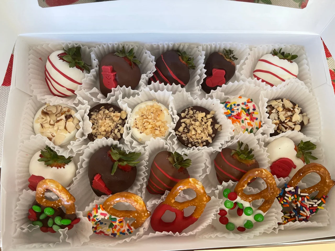 Box of Chocolate Dipped Strawberries, Oreos and Pretzels – photo 2